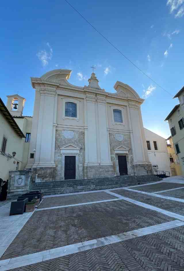 21-piazza-mazzini-entrata-oratorio-e-santa-brigida (1)