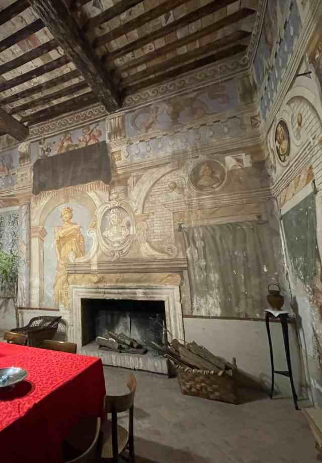 04-palazzo-vici-affreschi-avigliano-umbro (1)