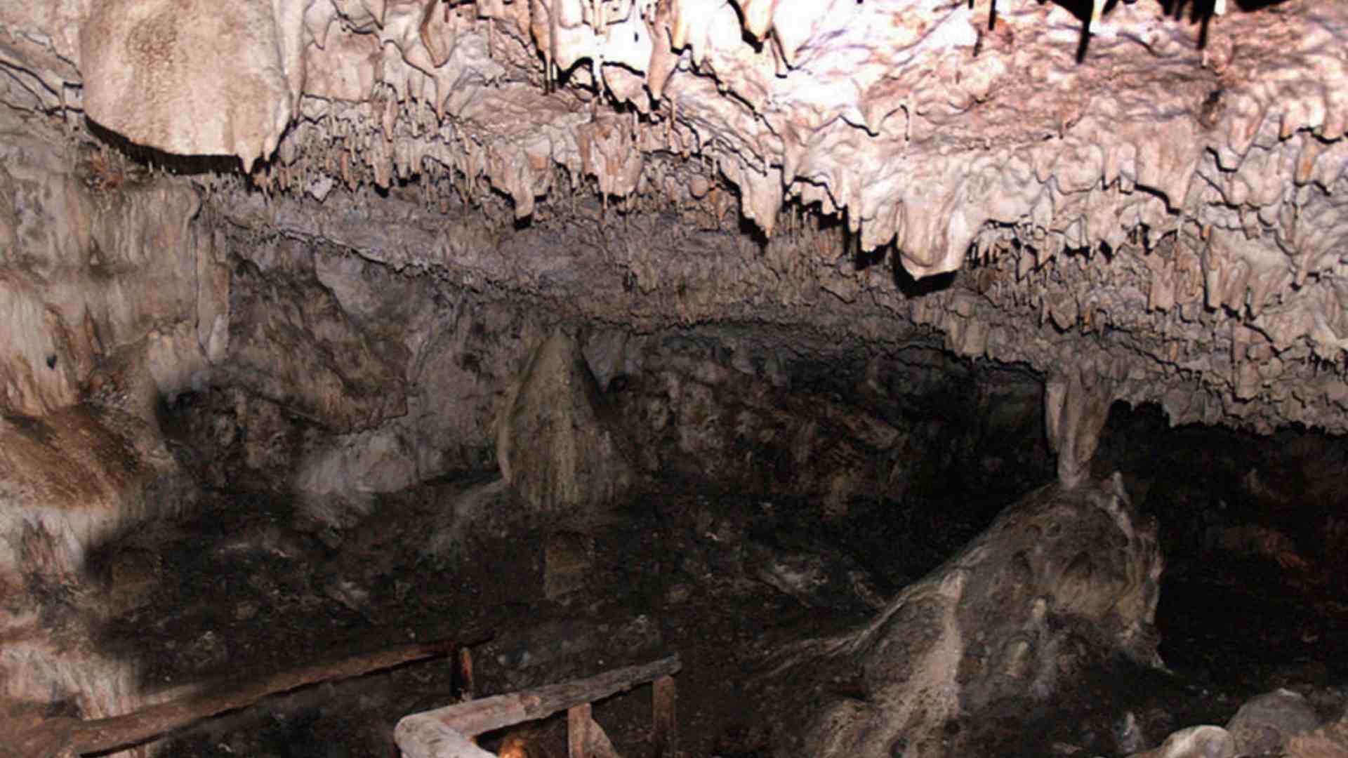 50-grotta-bella-stalattiti