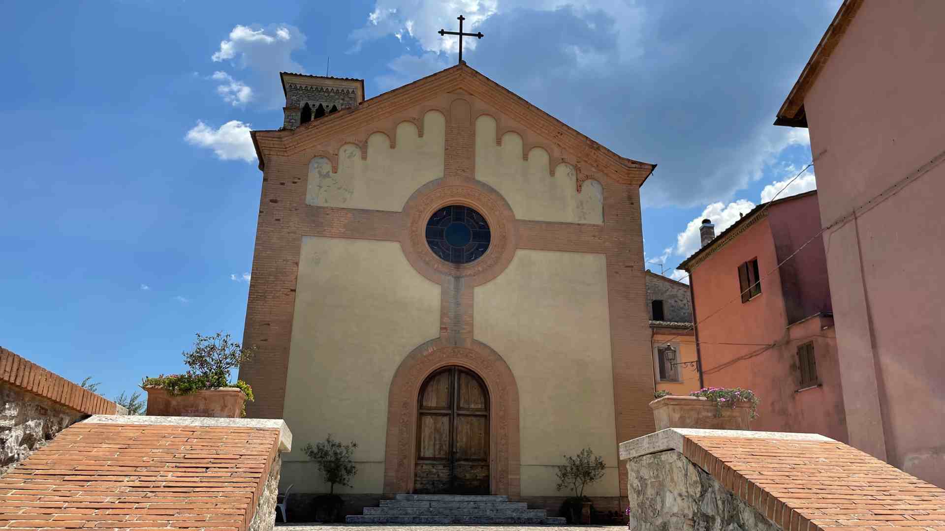 chiesa-dei-santi-giacomo-e-marco-ingresso