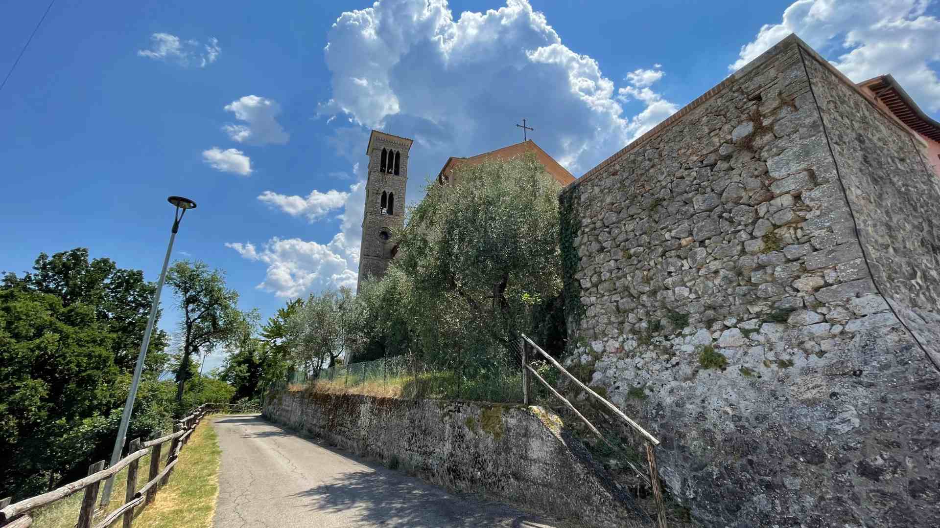 chiesa-dei-santi-giacomo-e-marco-vista-campanile